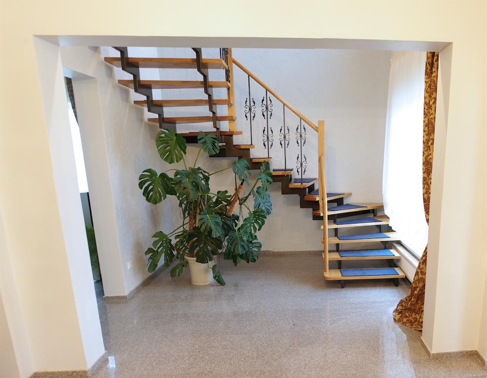 Luka Hotel Marijampolė Екстериор снимка